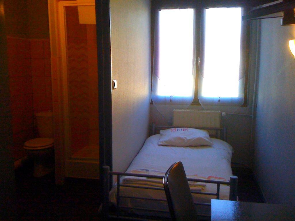 Pension Hotel Restaurant De La Place Voujeaucourt Room photo